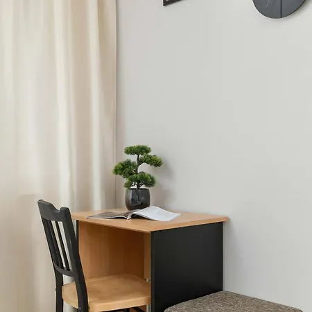 Bright With A View, Remote Work By Renters Apartmán